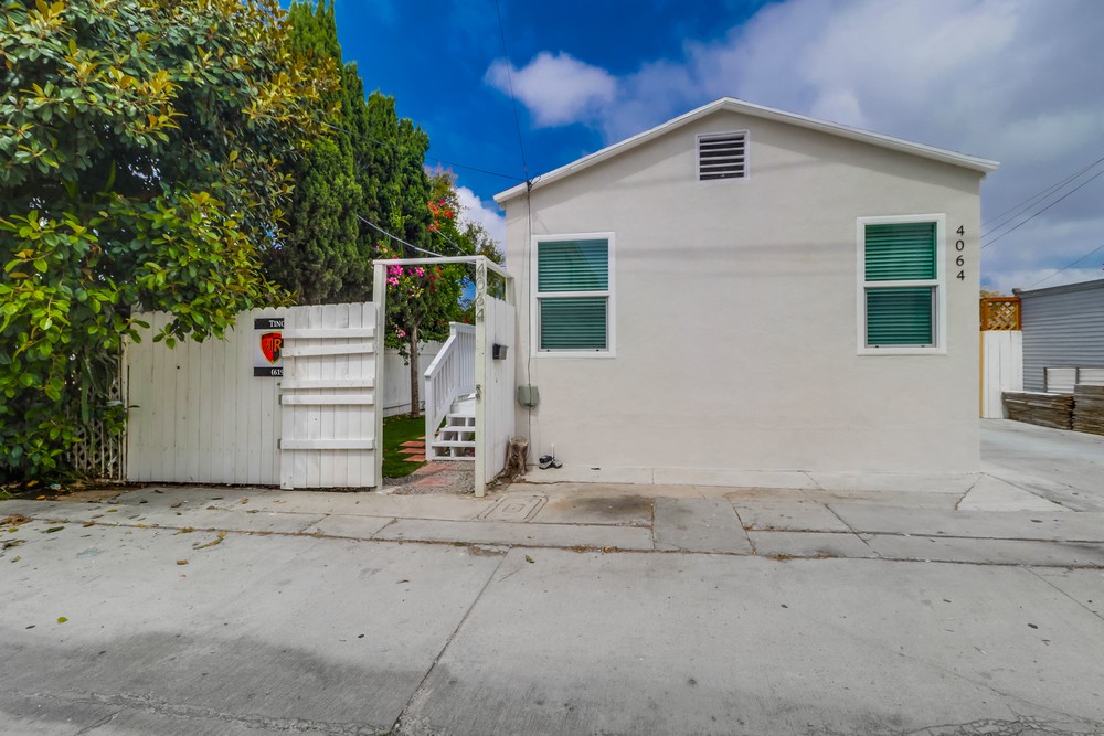 Virtual tour photo 1 of 34 for 4064 Laverne Pl