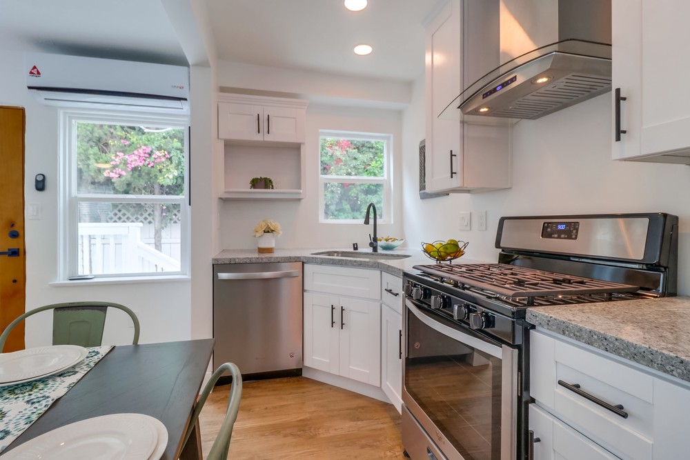 Virtual tour photo 20 of 34 for 4064 Laverne Pl
