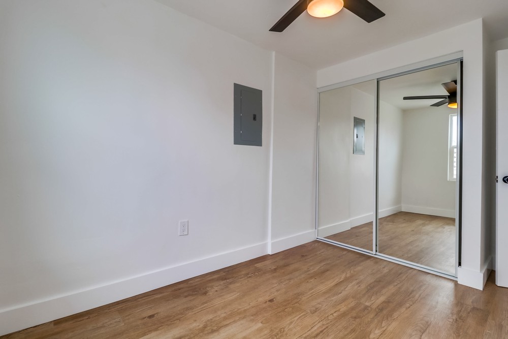 Virtual tour photo 26 of 34 for 4064 Laverne Pl