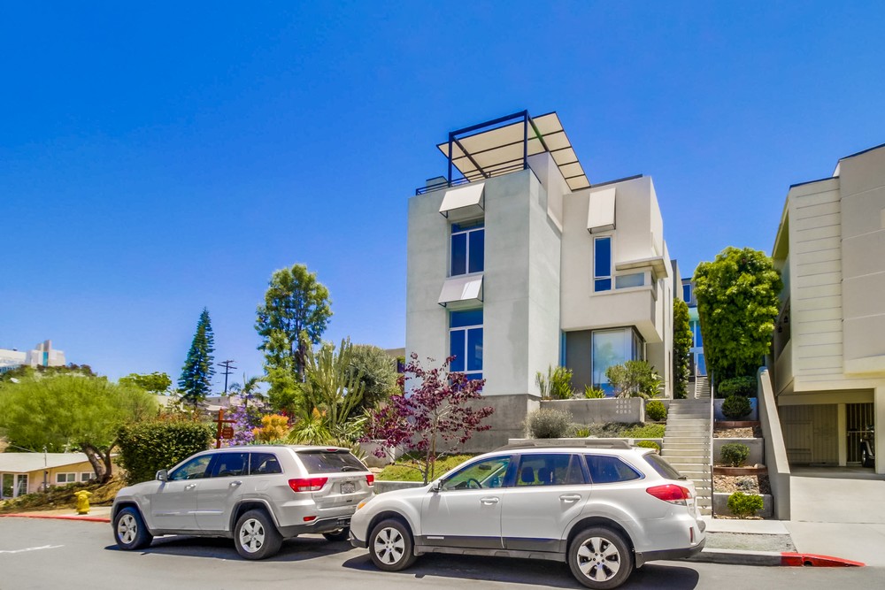 Virtual tour photo 1 of 62 for 4065 Brant St