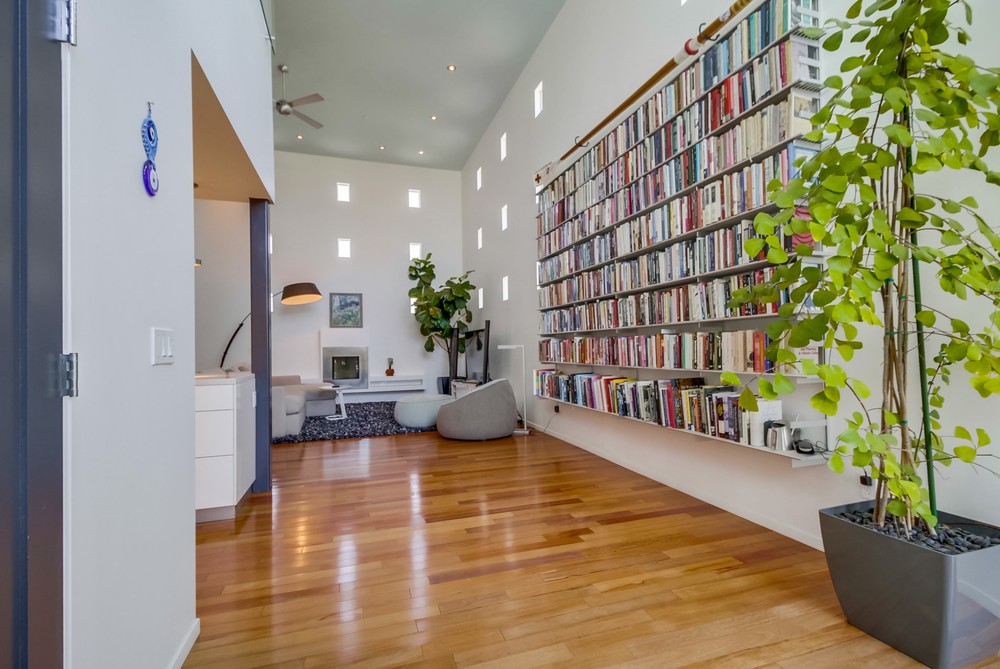 Virtual tour photo 7 of 62 for 4065 Brant St
