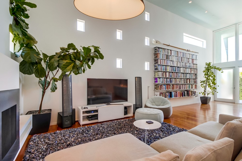 Virtual tour photo 12 of 62 for 4065 Brant St