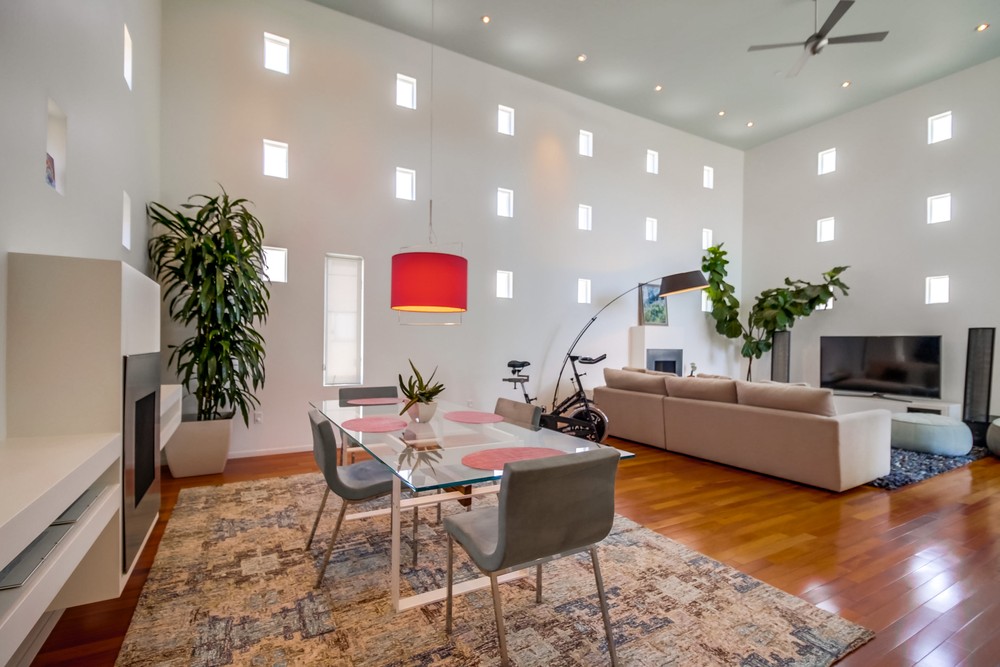 Virtual tour photo 13 of 62 for 4065 Brant St