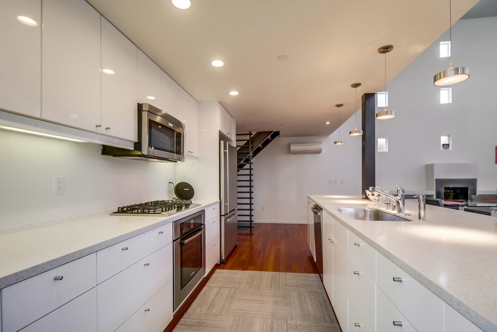Virtual tour photo 19 of 62 for 4065 Brant St
