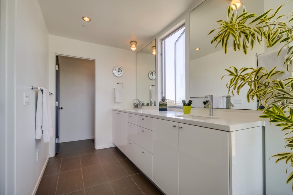 Virtual tour photo 40 of 62 for 4065 Brant St