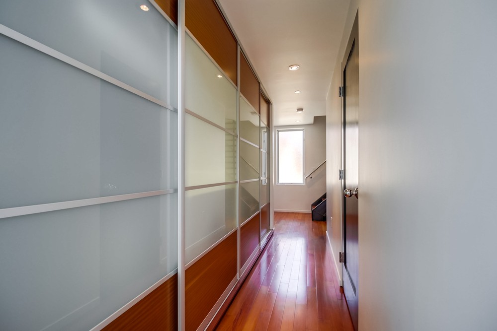 Virtual tour photo 25 of 62 for 4065 Brant St