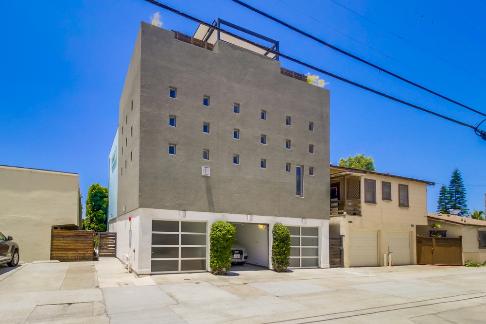 Virtual tour photo 60 of 62 for 4065 Brant St