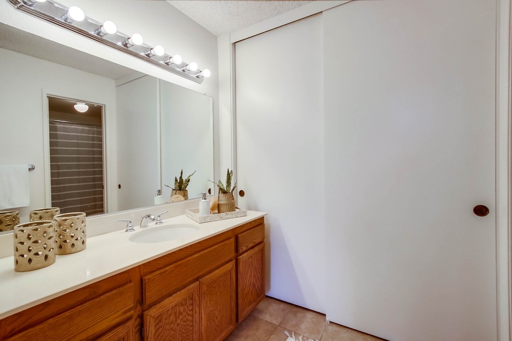 Virtual tour photo 22 of 38 for 4065 Carmel View Rd UNIT 22