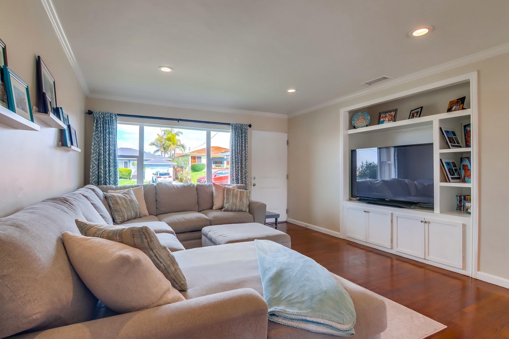 Virtual tour photo 10 of 68 for 4067 Alicia Dr