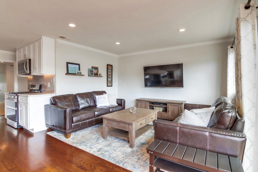 Virtual tour photo 13 of 68 for 4067 Alicia Dr