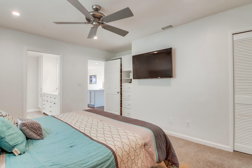 Virtual tour photo 30 of 68 for 4067 Alicia Dr