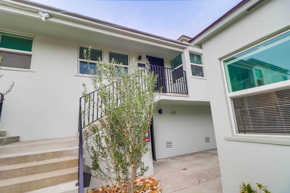Virtual tour photo 10 of 48 for 4066-4068 30th St