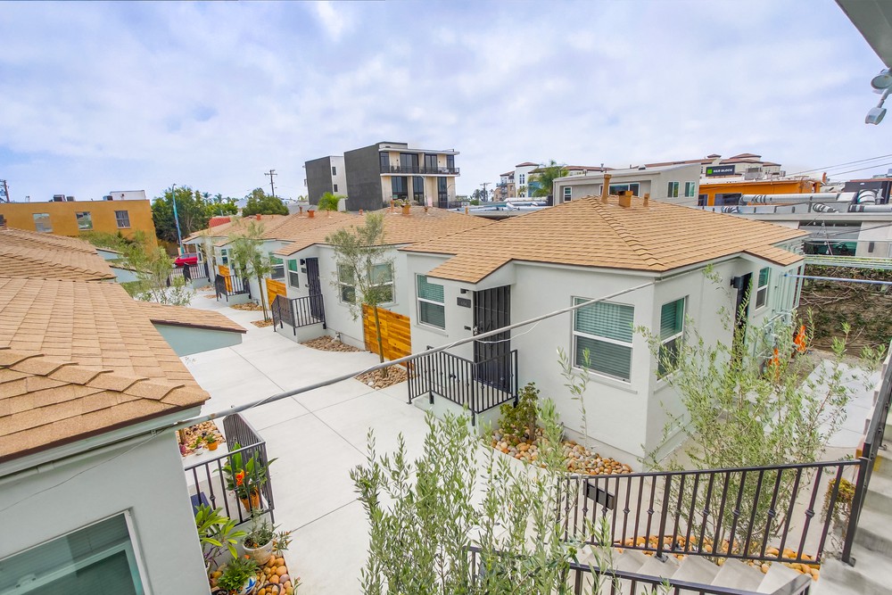 Virtual tour photo 13 of 48 for 4066-4068 30th St