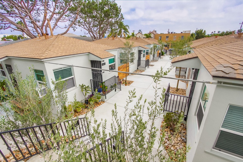 Virtual tour photo 14 of 48 for 4066-4068 30th St