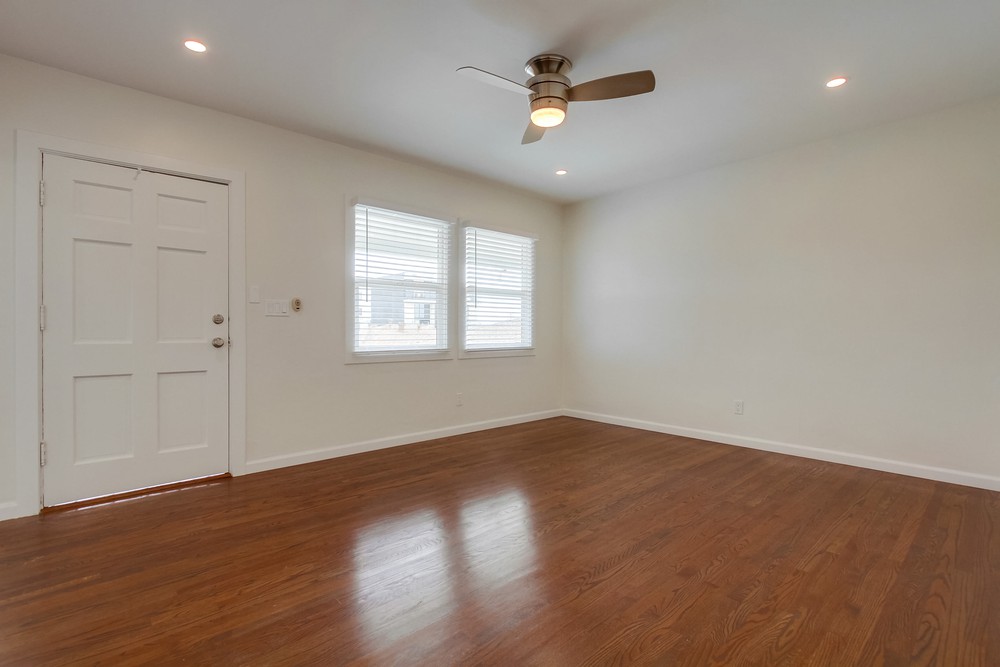 Virtual tour photo 19 of 48 for 4066-4068 30th St