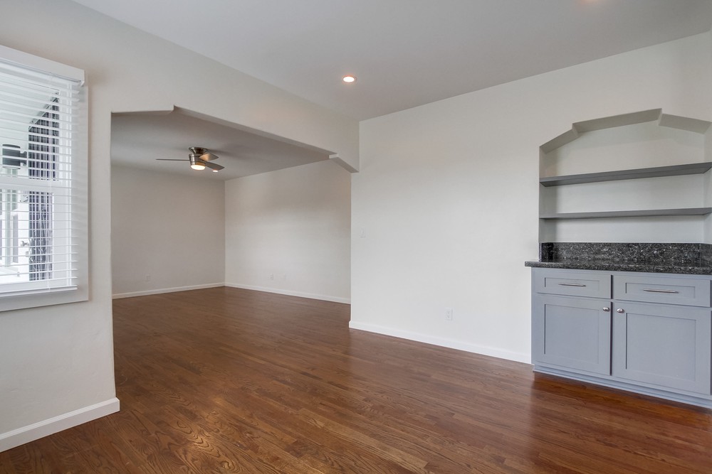 Virtual tour photo 29 of 48 for 4066-4068 30th St