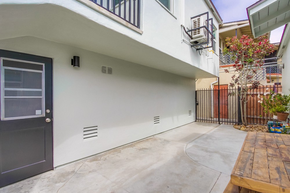 Virtual tour photo 43 of 48 for 4066-4068 30th St