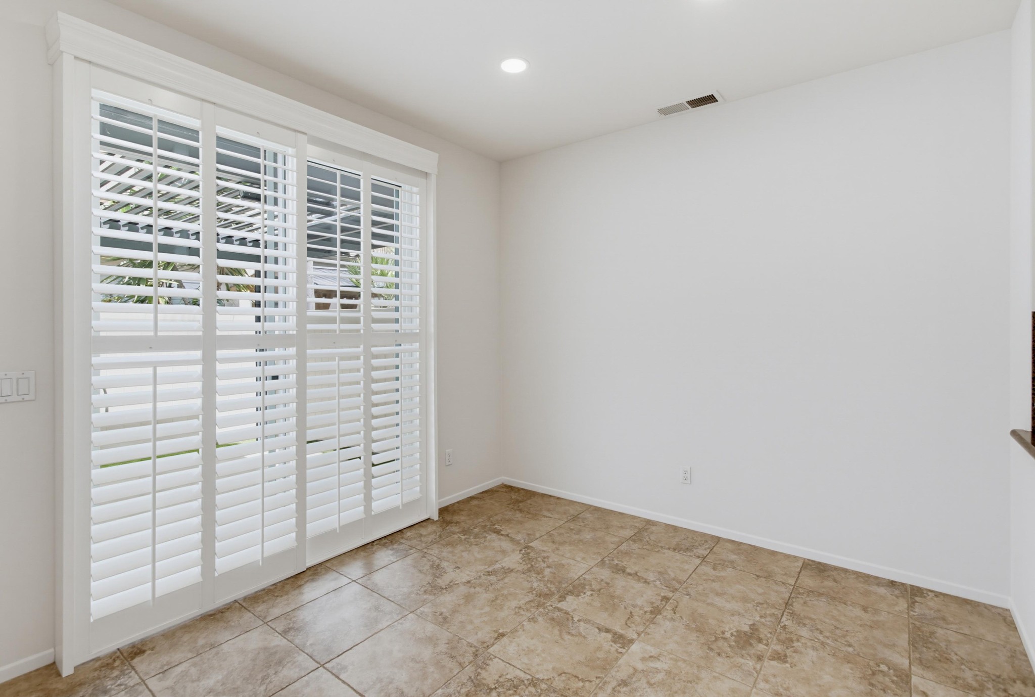 Virtual tour photo 9 of 50 for 4068 Karst Rd