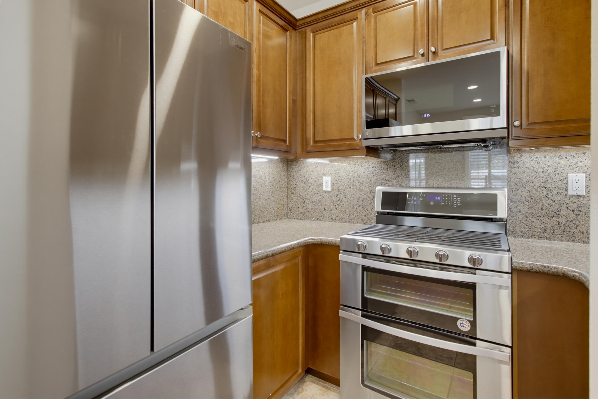 Virtual tour photo 12 of 50 for 4068 Karst Rd