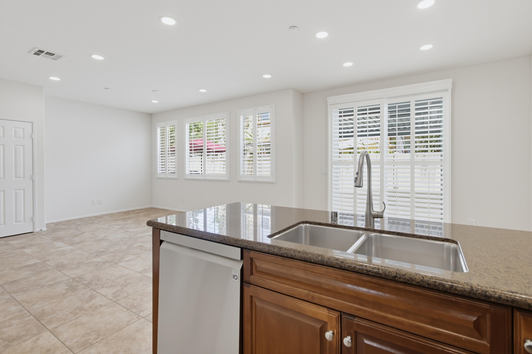 Virtual tour photo 14 of 50 for 4068 Karst Rd