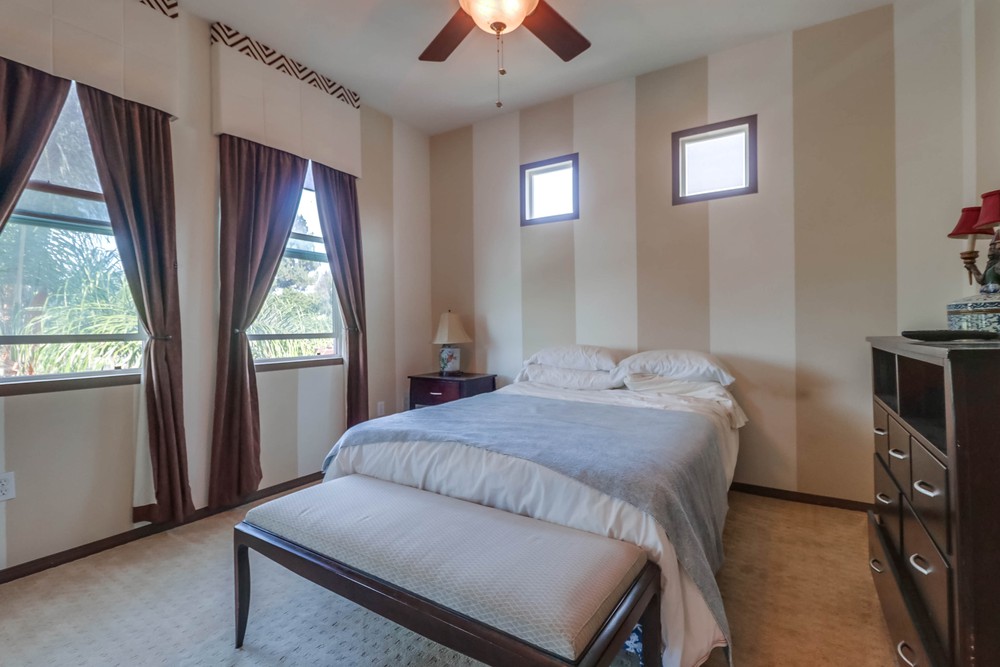 Virtual tour photo 27 of 34 for 4068 Union Square Ln