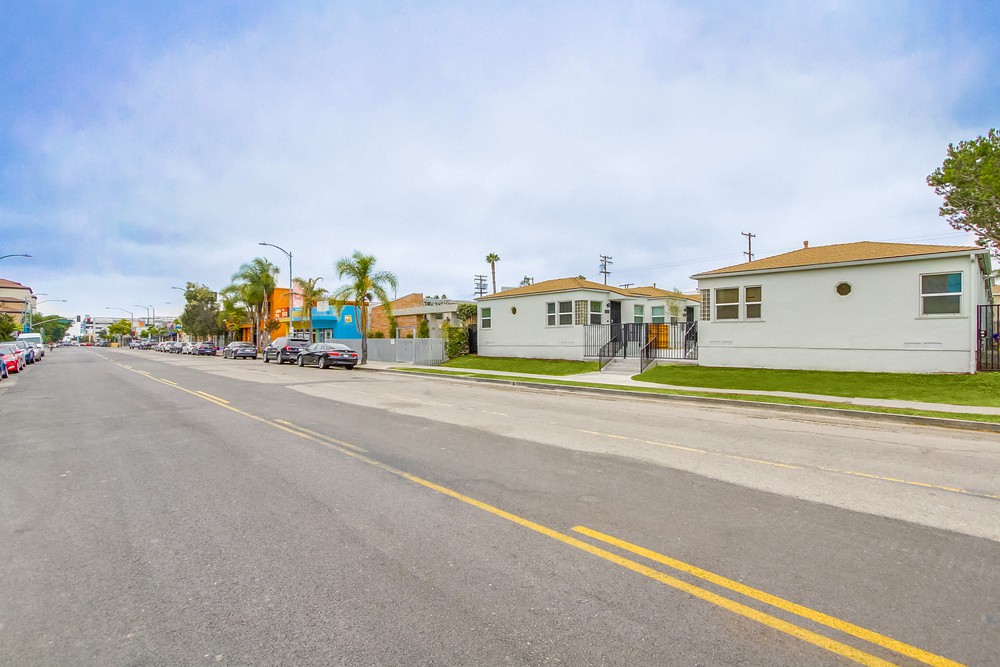 Virtual tour photo 3 of 43 for 4062-4072 30th St