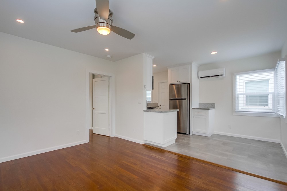 Virtual tour photo 16 of 43 for 4062-4072 30th St