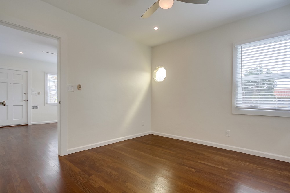 Virtual tour photo 25 of 43 for 4062-4072 30th St