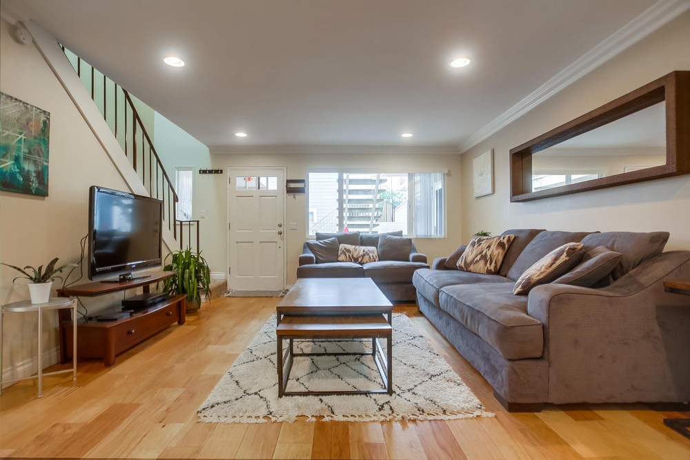 Virtual tour photo 10 of 37 for 4070 Morrell St
