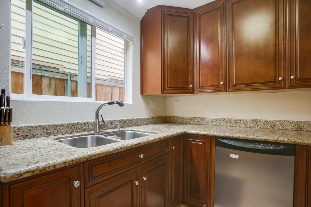Virtual tour photo 18 of 37 for 4070 Morrell St