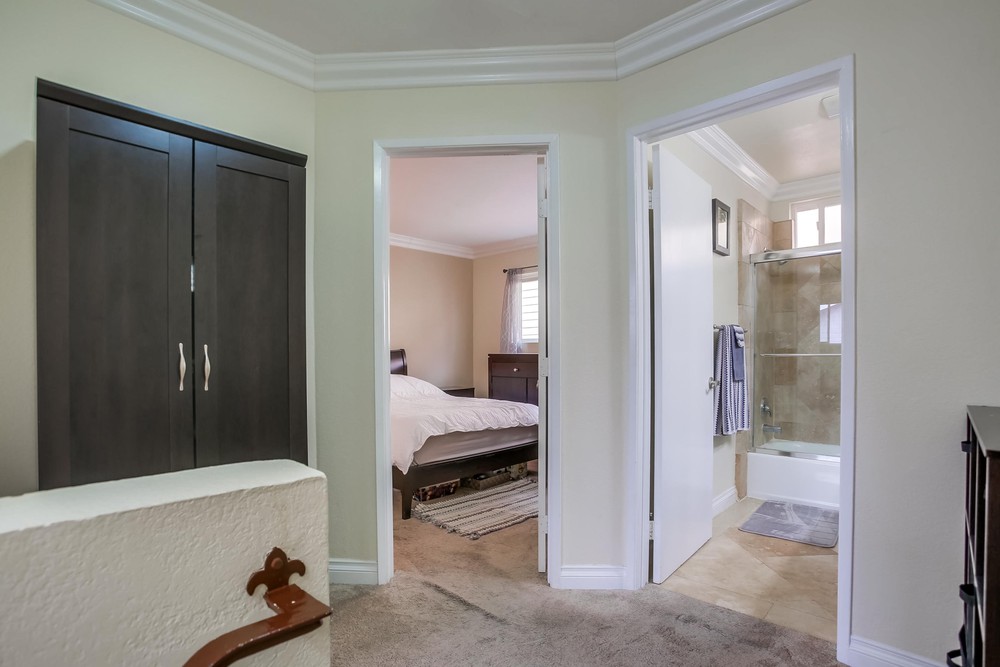 Virtual tour photo 24 of 37 for 4070 Morrell St