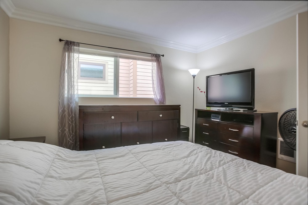 Virtual tour photo 26 of 37 for 4070 Morrell St