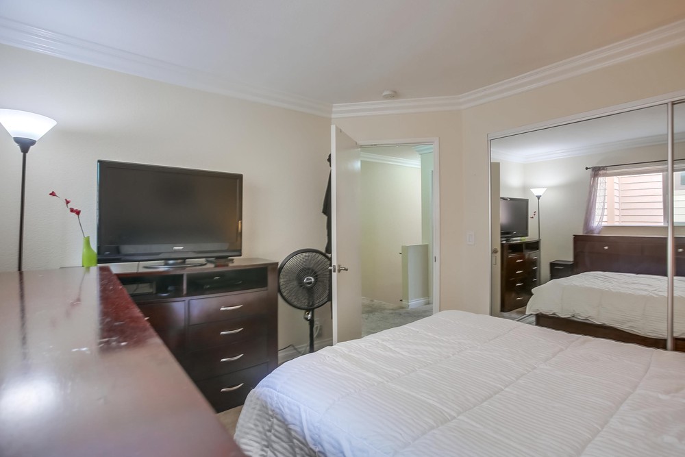Virtual tour photo 27 of 37 for 4070 Morrell St