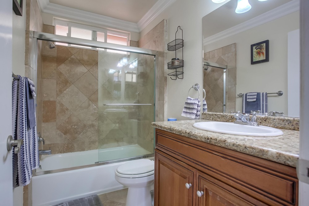 Virtual tour photo 33 of 37 for 4070 Morrell St