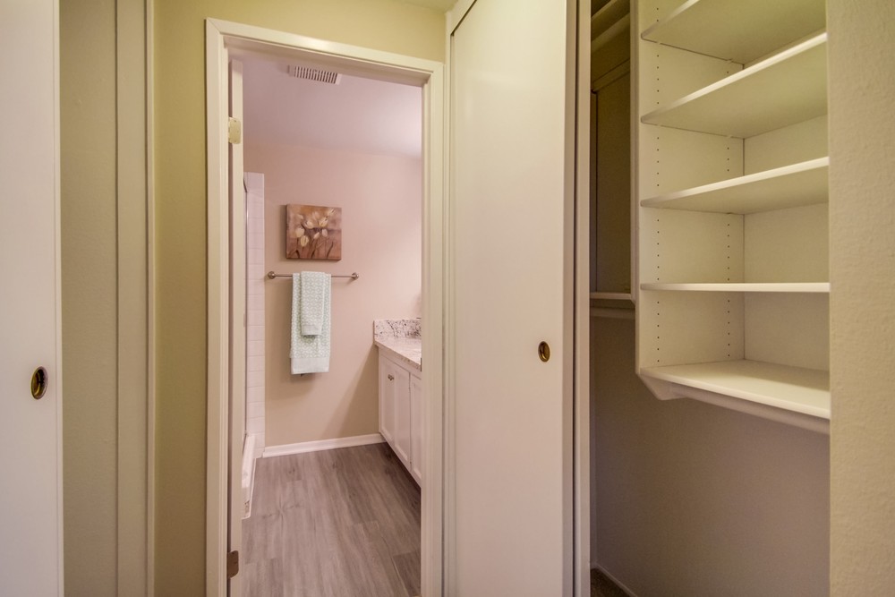 Virtual tour photo 46 of 71 for 4071 Avati Dr