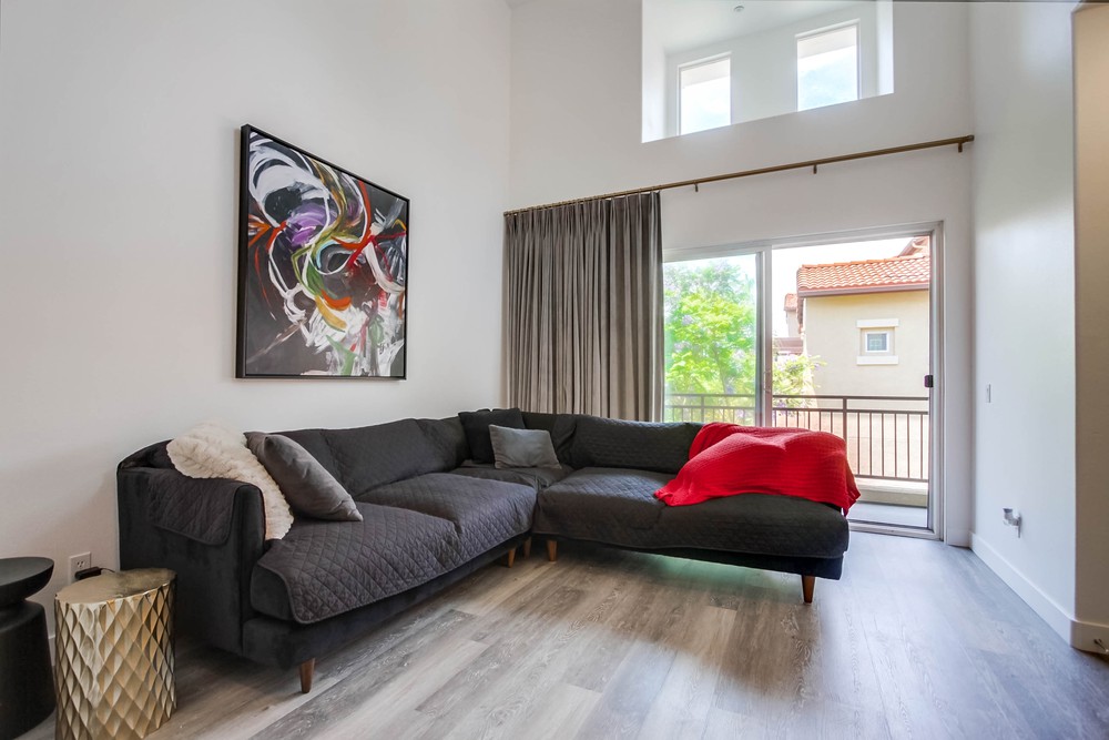 Virtual tour photo 7 of 55 for 4072 Sandton Ln