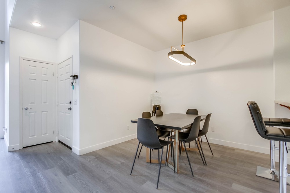 Virtual tour photo 15 of 55 for 4072 Sandton Ln