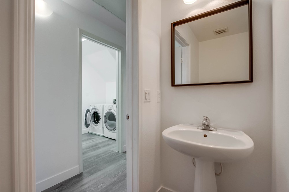 Virtual tour photo 24 of 55 for 4072 Sandton Ln
