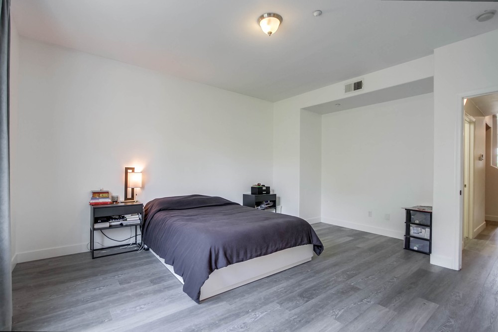 Virtual tour photo 33 of 55 for 4072 Sandton Ln