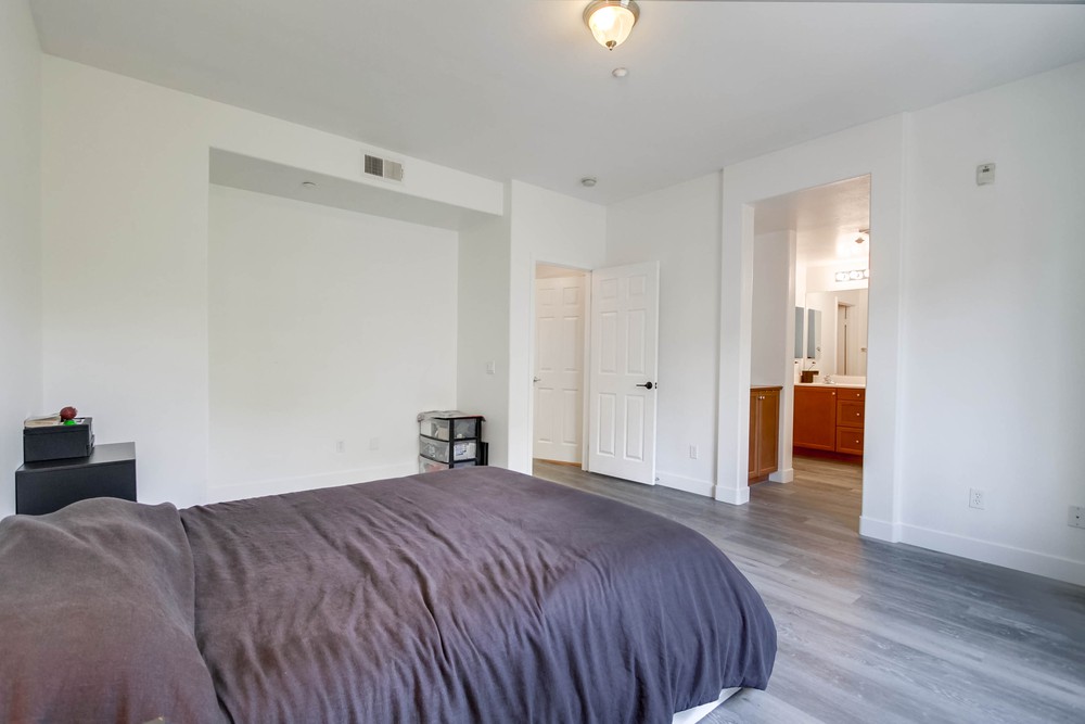 Virtual tour photo 34 of 55 for 4072 Sandton Ln