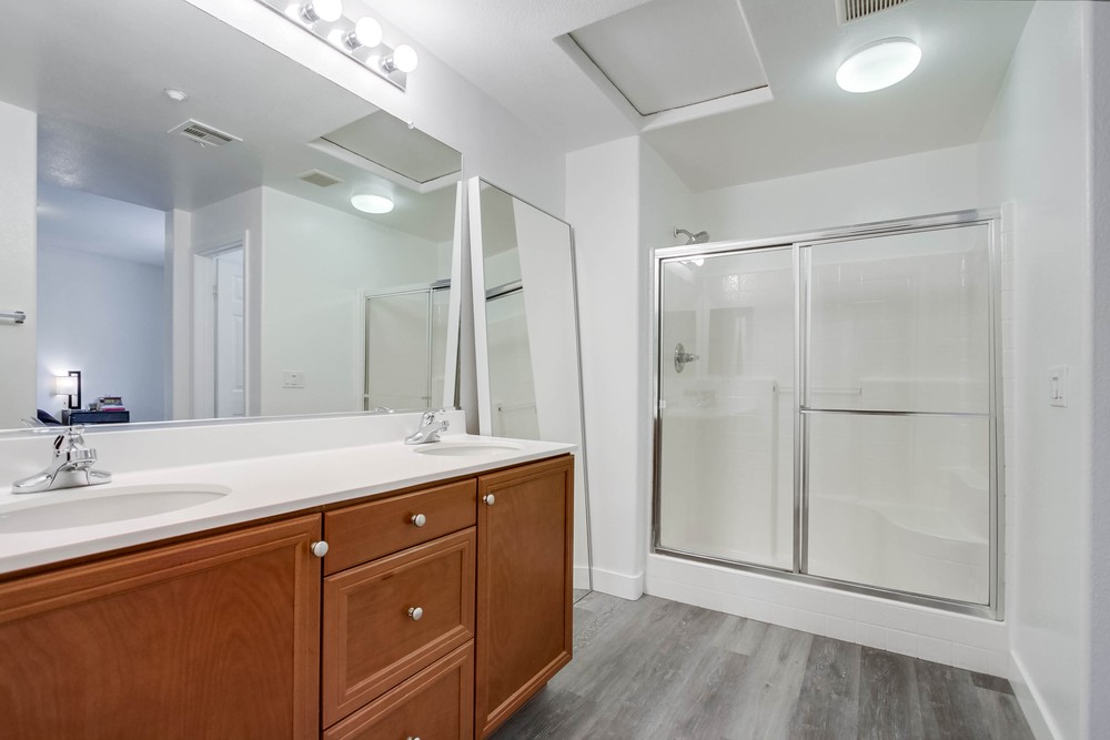 Virtual tour photo 39 of 55 for 4072 Sandton Ln