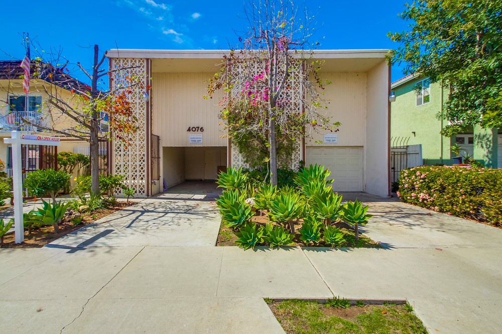Virtual tour photo 4 of 40 for 4076 Illinois St
