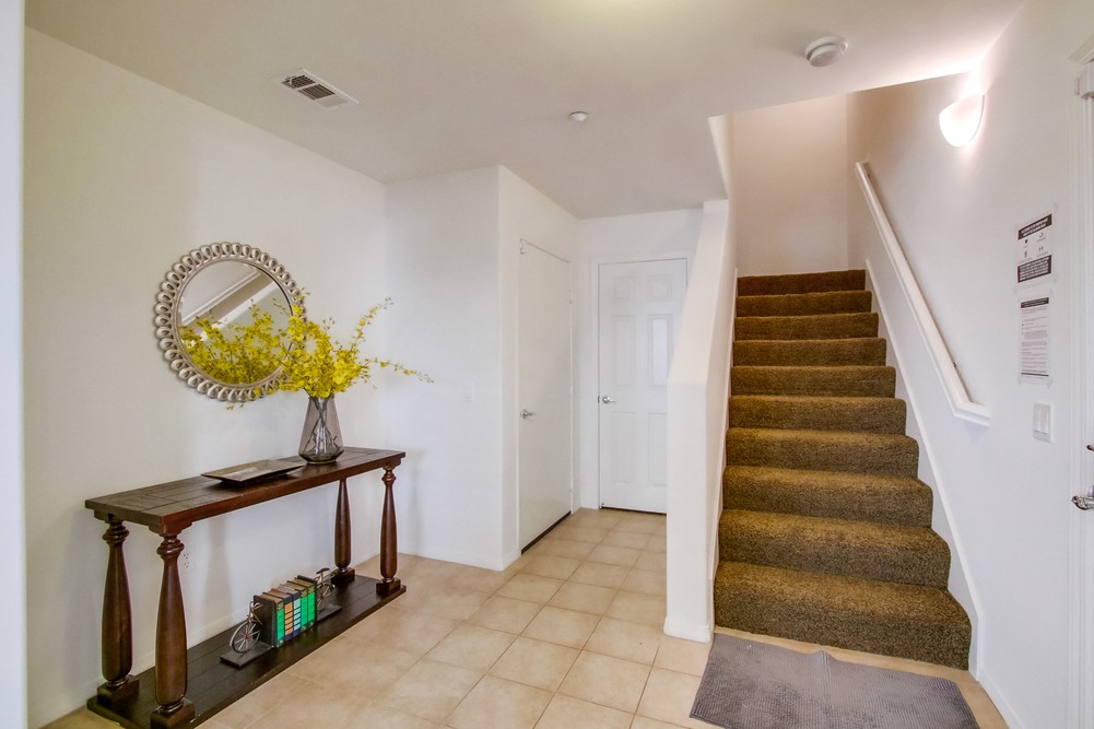 Virtual tour photo 5 of 47 for 4076 Sandton Ln