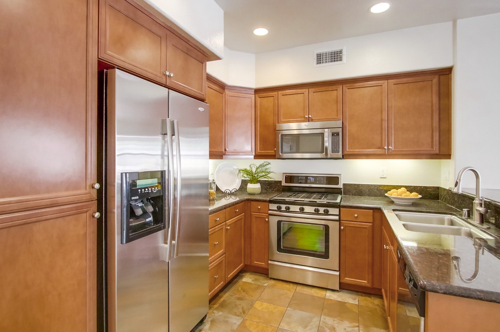 Virtual tour photo 15 of 47 for 4076 Sandton Ln