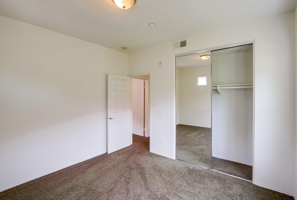 Virtual tour photo 29 of 47 for 4076 Sandton Ln