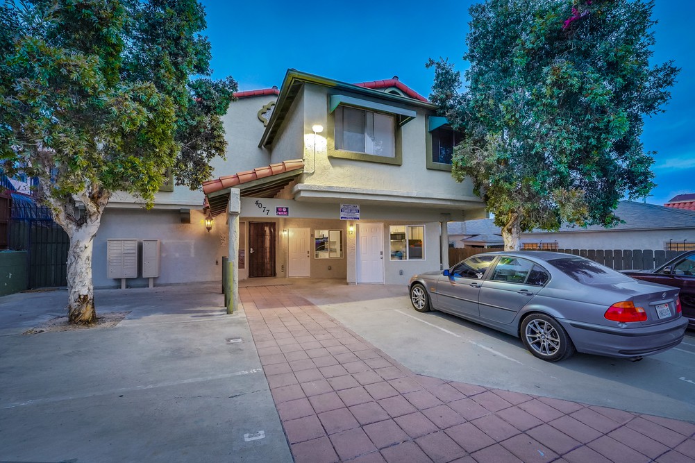Virtual tour photo 6 of 38 for 4077 48th St