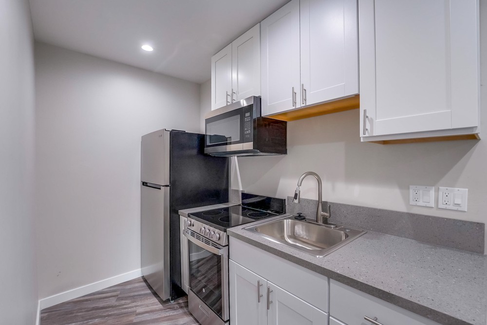 Virtual tour photo 14 of 38 for 4077 48th St