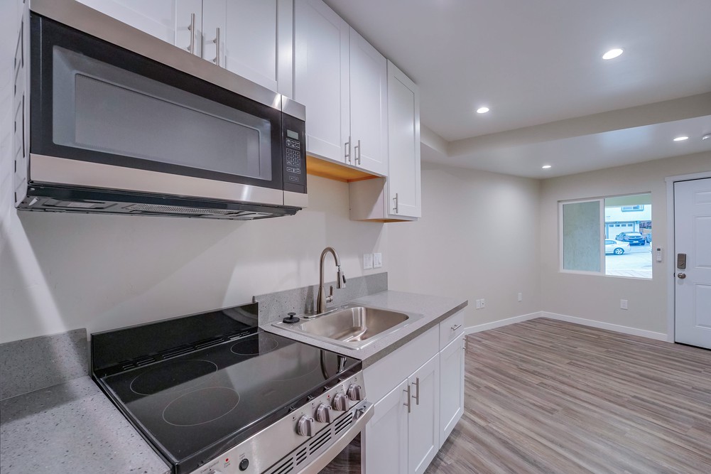 Virtual tour photo 15 of 38 for 4077 48th St