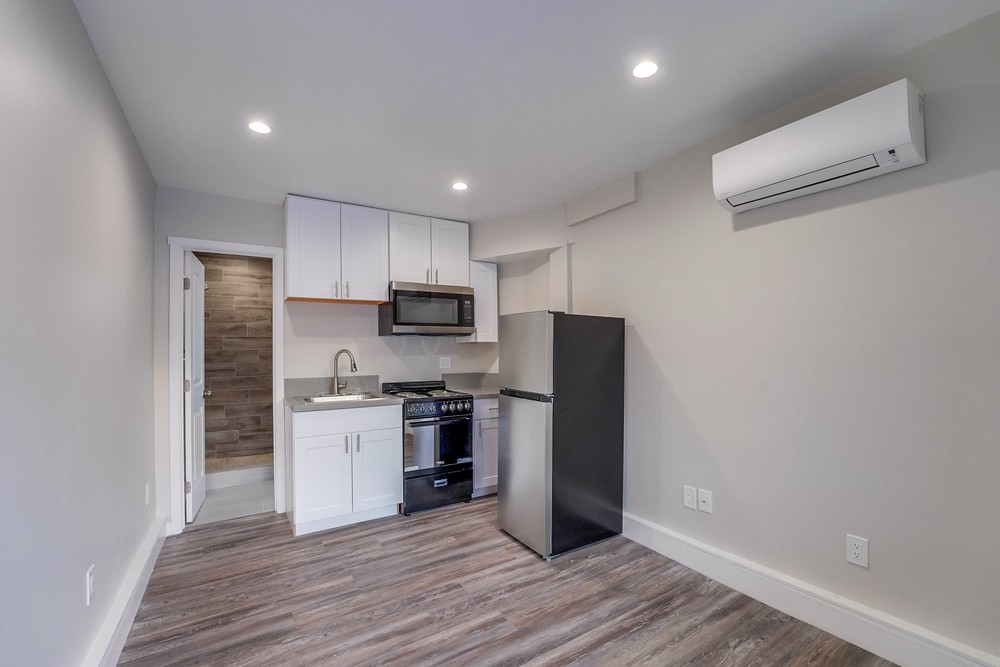 Virtual tour photo 22 of 38 for 4077 48th St