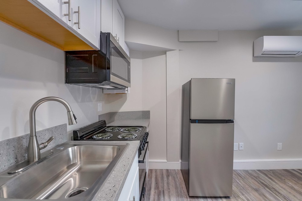 Virtual tour photo 29 of 38 for 4077 48th St